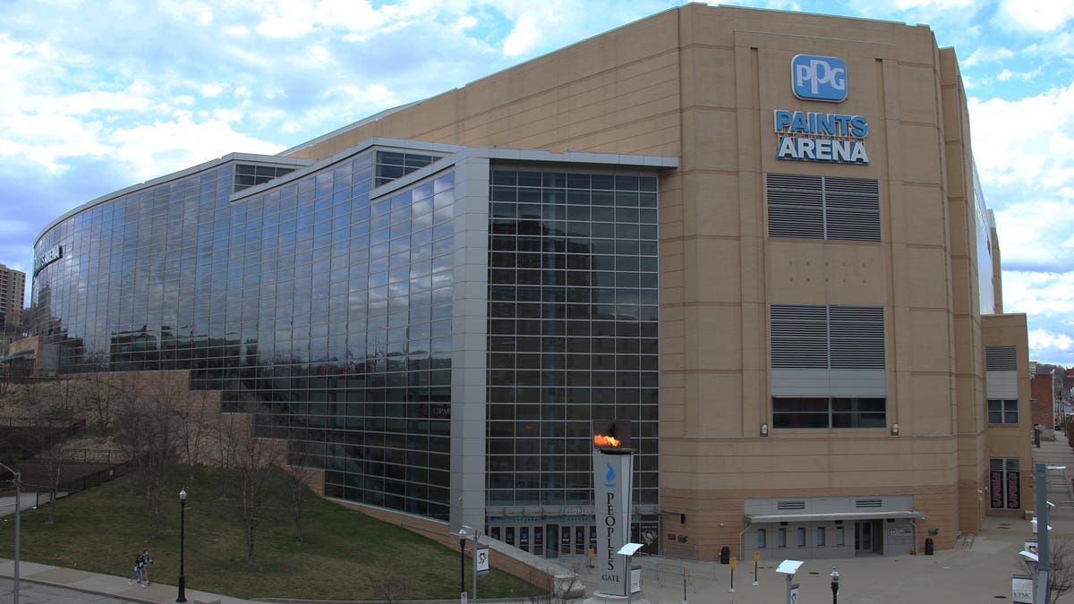 Fan suffers 'life-threatening' injuries at Pittsburgh Penguins game