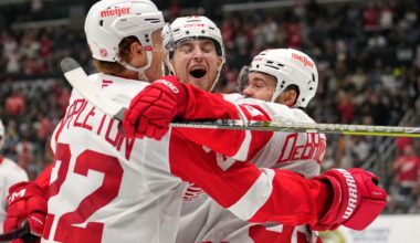 Red Wings survive late goals, beat Kings in shootout