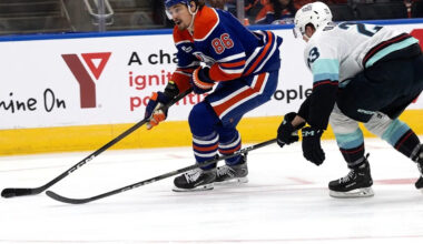 "All just fun for me" — 29-year-old Tomasek relishes his first NHL game with the Oilers as, technically, not a rookie