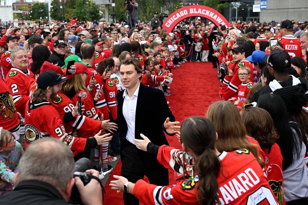Blackhawks highlight their rich history before the home opener for their centennial season