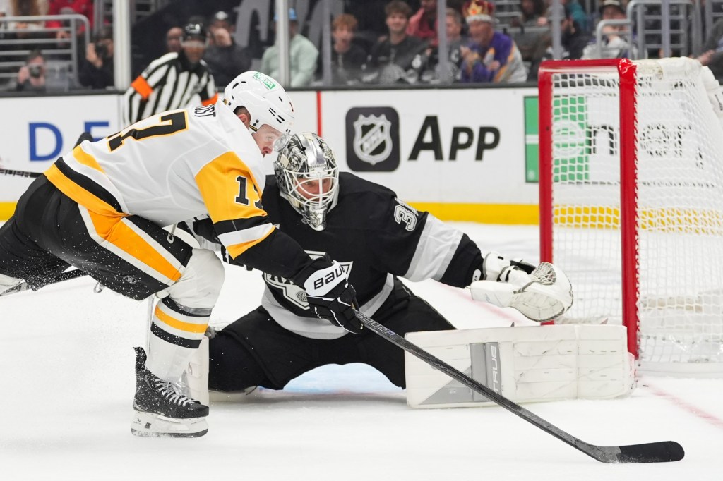 Short-handed Kings fall to Penguins, drop 2nd straight home game – Daily News