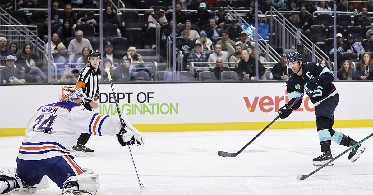 Eberle scores 2 goals as Kraken beat Oilers 3-2 to improve franchise's best start to 5-2-2