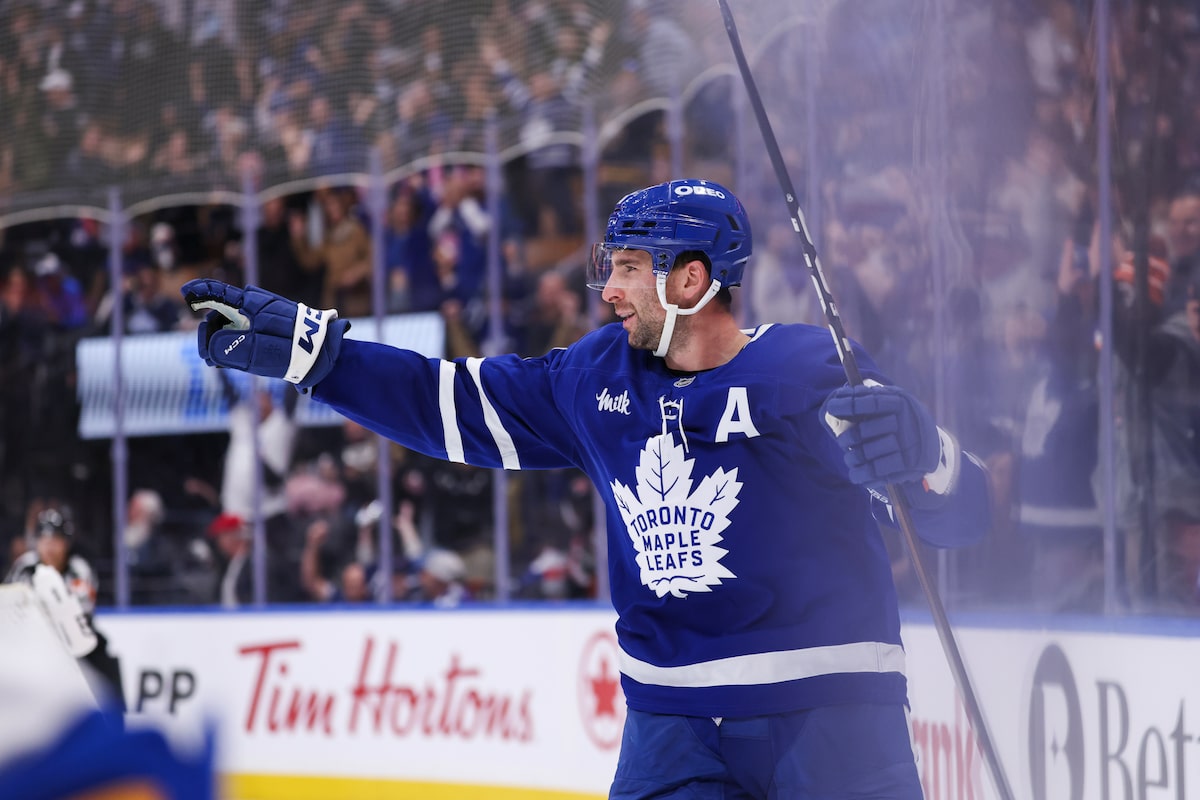 Maple Leafs top Sabres 4-3 with overtime goal