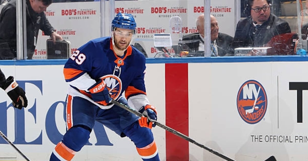 New York Islanders’ Jonathan Drouin suspended one game for cross-checking on Pittsburgh Penguins Connor Dewar