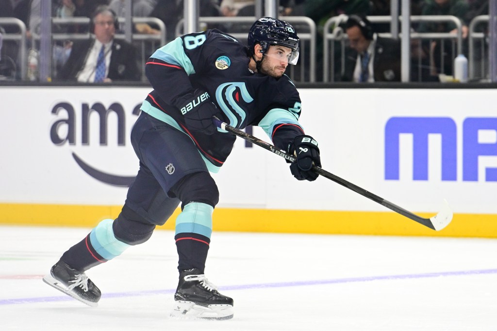 Three Takeaways – Kraken defeat Maple Leafs 4-3, extend point streak to five