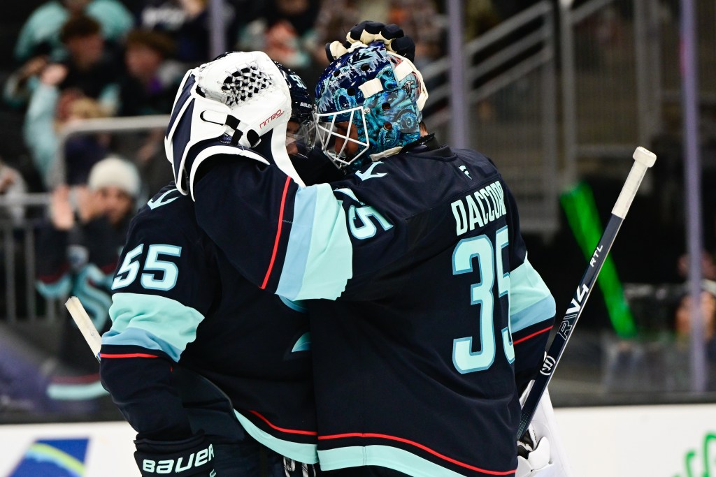 Three Takeaways: Kraken rebound from ugly 1st period to snag 3-1 Opening Night win over Ducks