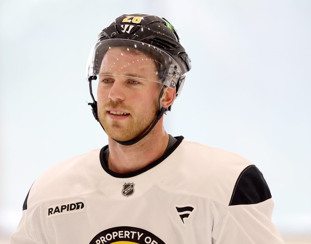 Bruins beat Rangers, 4-1, in preseason finale