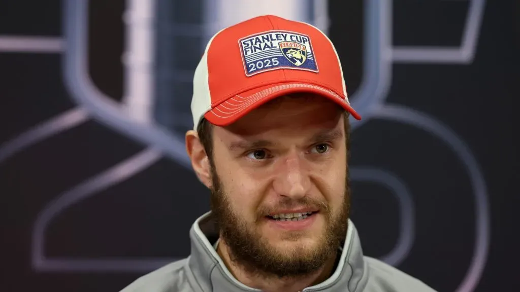 Aleksander Barkov during media availability