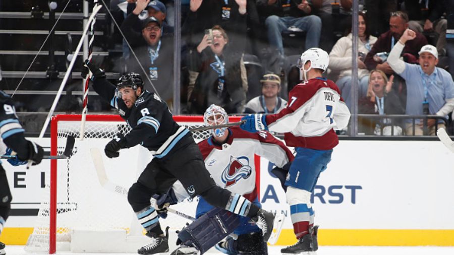 Utah Mammoth Nick Schmaltz...