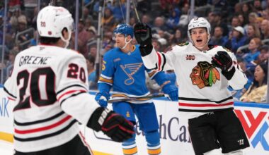 Chicago Blackhawks beat St. Louis Blues 8-3 for 2nd straight win