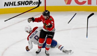 Chicago Blackhawks lose to Montreal Canadiens 3-2 in home opener