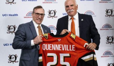 Joel Quenneville returns to Chicago, 1st time since scandal broke
