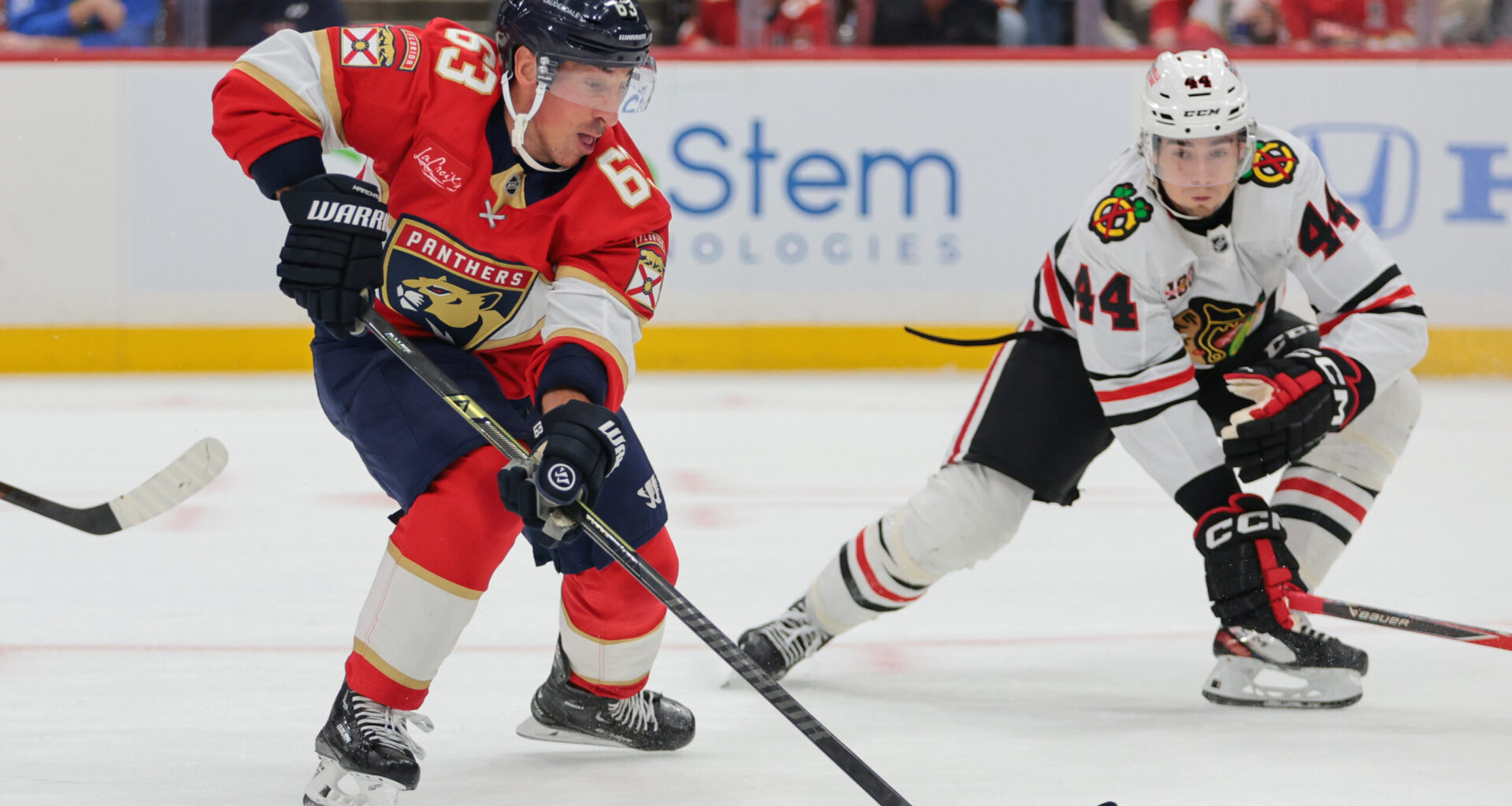 Frank Nazar Shines as Blackhawks Fall 3-2 to Panthers in Season Opener