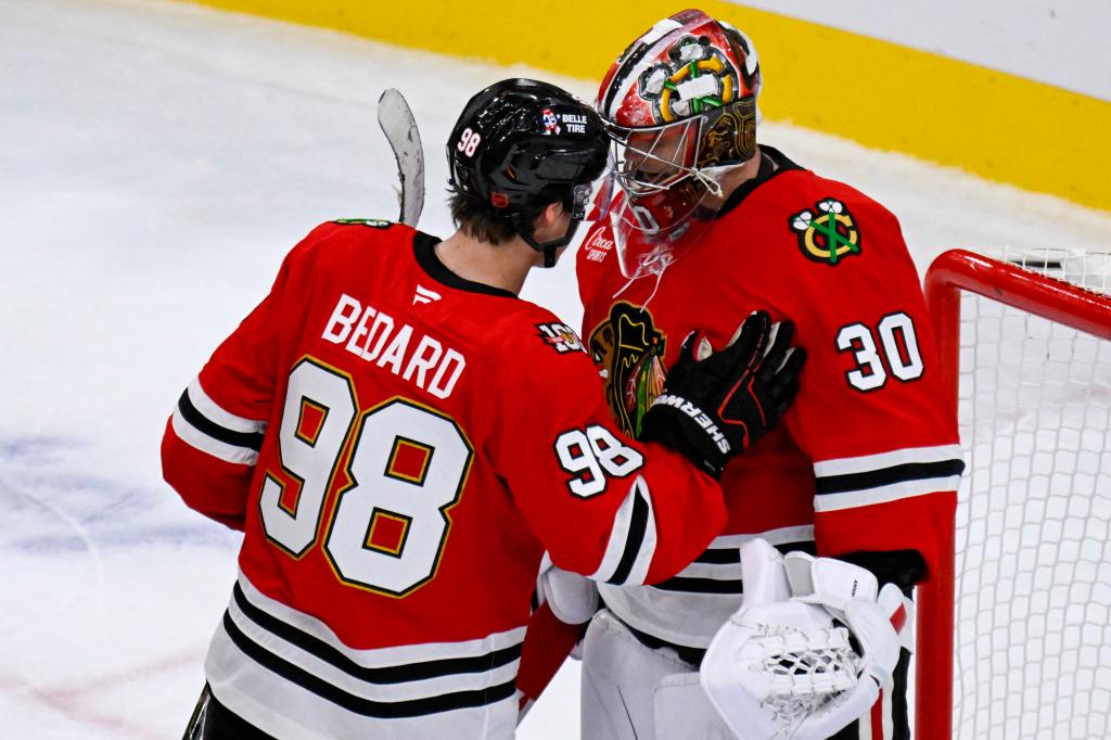 Bet $5, get $200 in bonus bets for Blackhawks vs. Blues