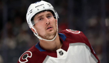 Martin Necas the latest big name UFA to sign