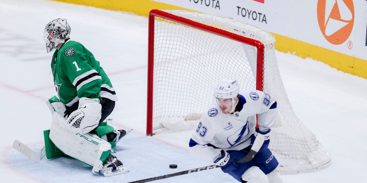 DeSmith makes 46 saves, Hintz and Rantanen each get a goal and an assist, Dallas beats Calgary 5-2