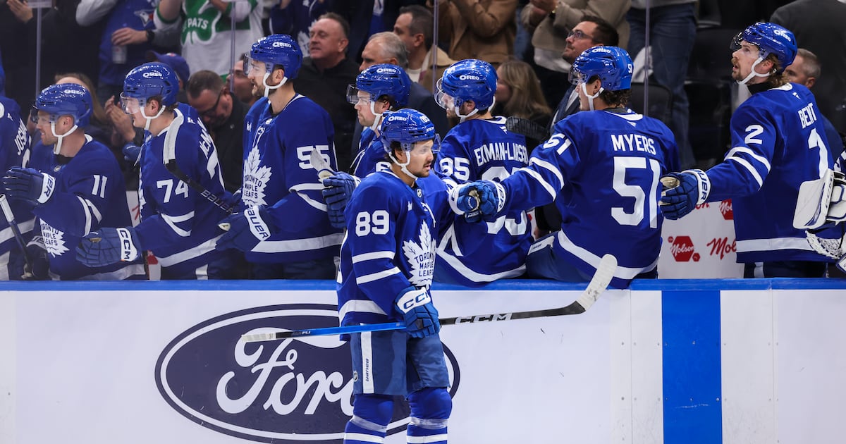 Toronto Maple Leafs continuing to explore trade market for Nick Robertson, David Kampf