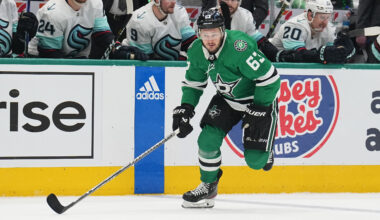 Devils' Evgenii Dadonov Acclimating & Embracing Mentor Role - The Hockey Writers - New Jersey Devils