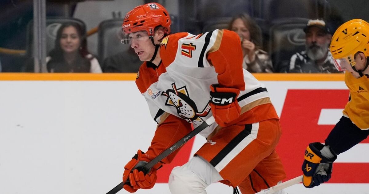 Anaheim Ducks rookie Beckett Sennecke picks up third goal of season in win over Nashville Predators