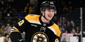 Fraser Minten skating for the Boston Bruins
