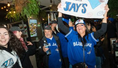 Leafs inspired by how team-first Jays are captivating city