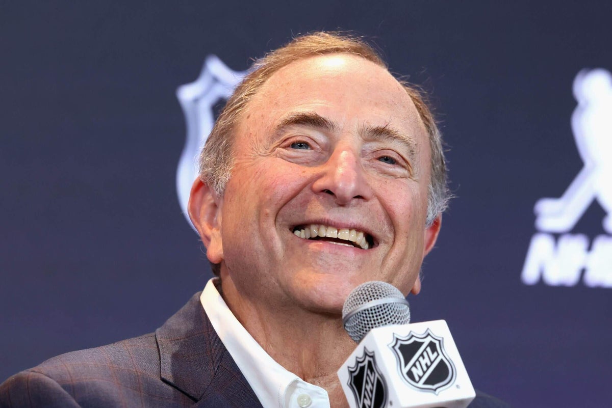 Gary Bettman commends Connor McDavid for his approach to contract negotiations