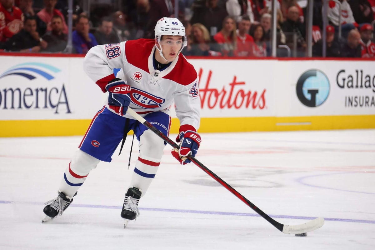Lane Hutson, Canadiens agree to terms on 8-year contract extension