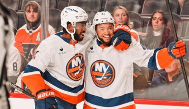 Warren Scores in Hometown, NHL Debut