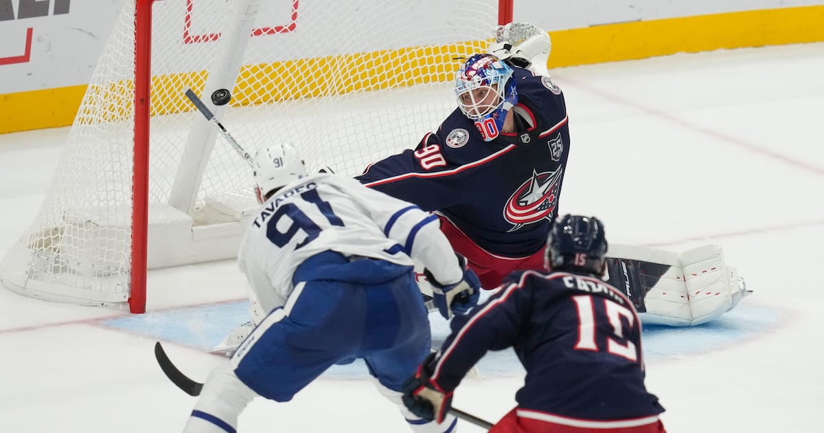 Toronto Maple Leafs’ John Tavares scores 500th career goal