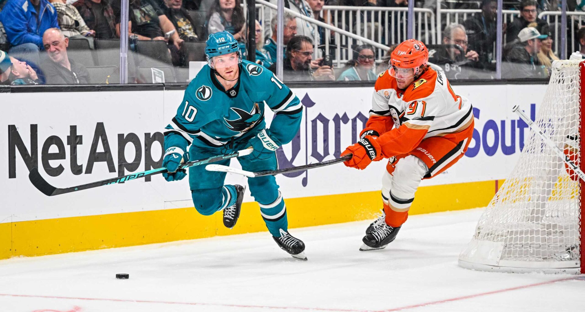 San Jose Sharks forward Ty Dellandrea