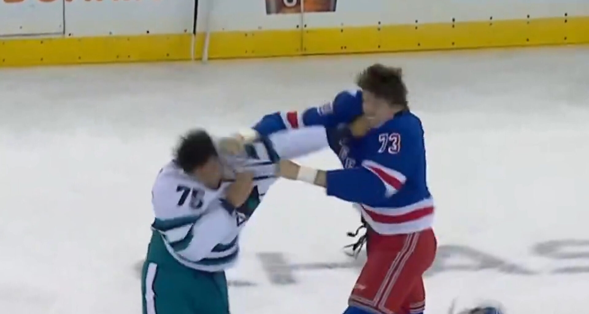 New York Rangers star forced to exit game with injury after heavyweight fight with San Jose Sharks brawler