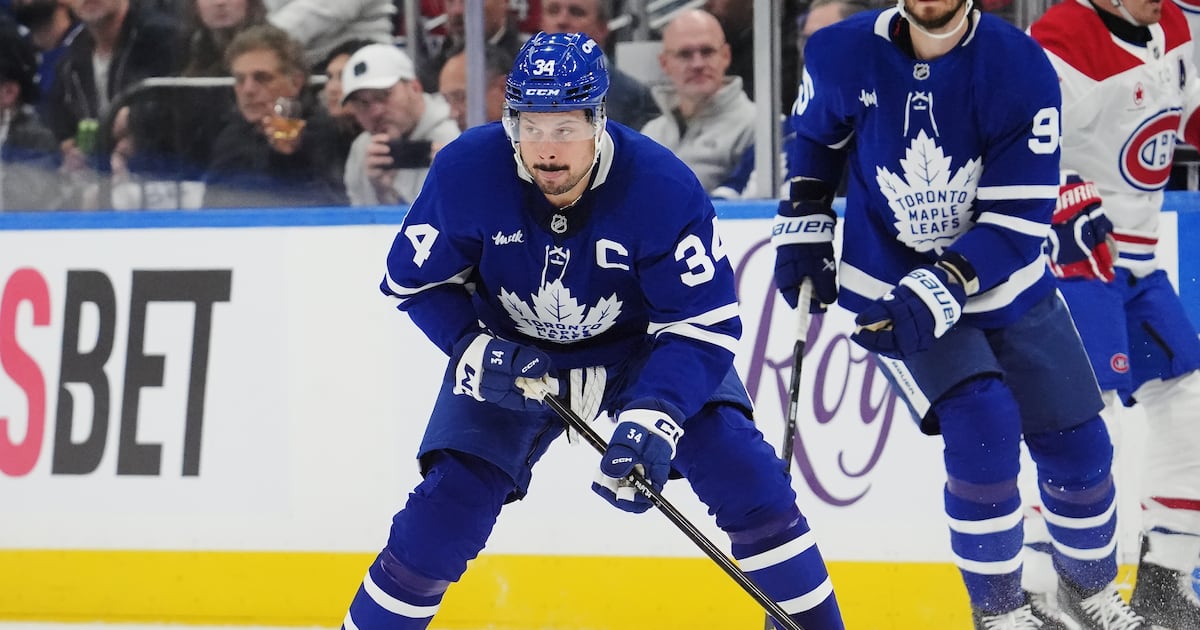 Is Leafs management worried about sluggish start?