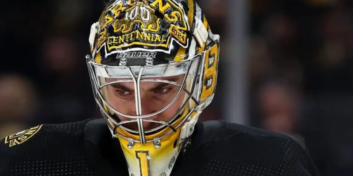 Jeremy Swayman in net for the Boston Bruins