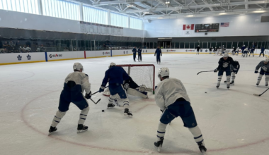 Hundreds of students pack Muskoka arena to watch Toronto Maple Leafs hit the ice - CTV News