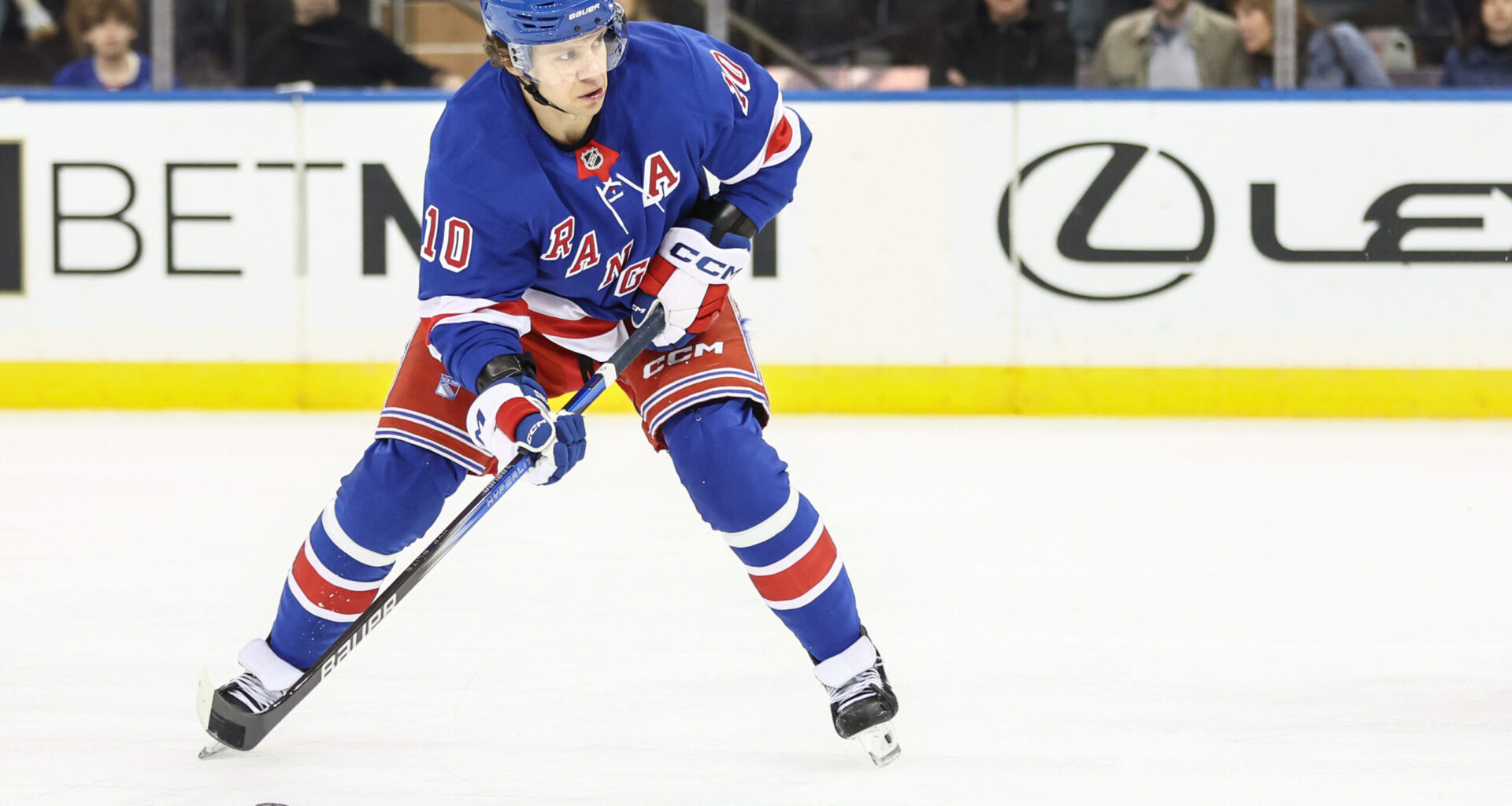Artemi Panarin turns down Rangers' team-friendly proposal: report