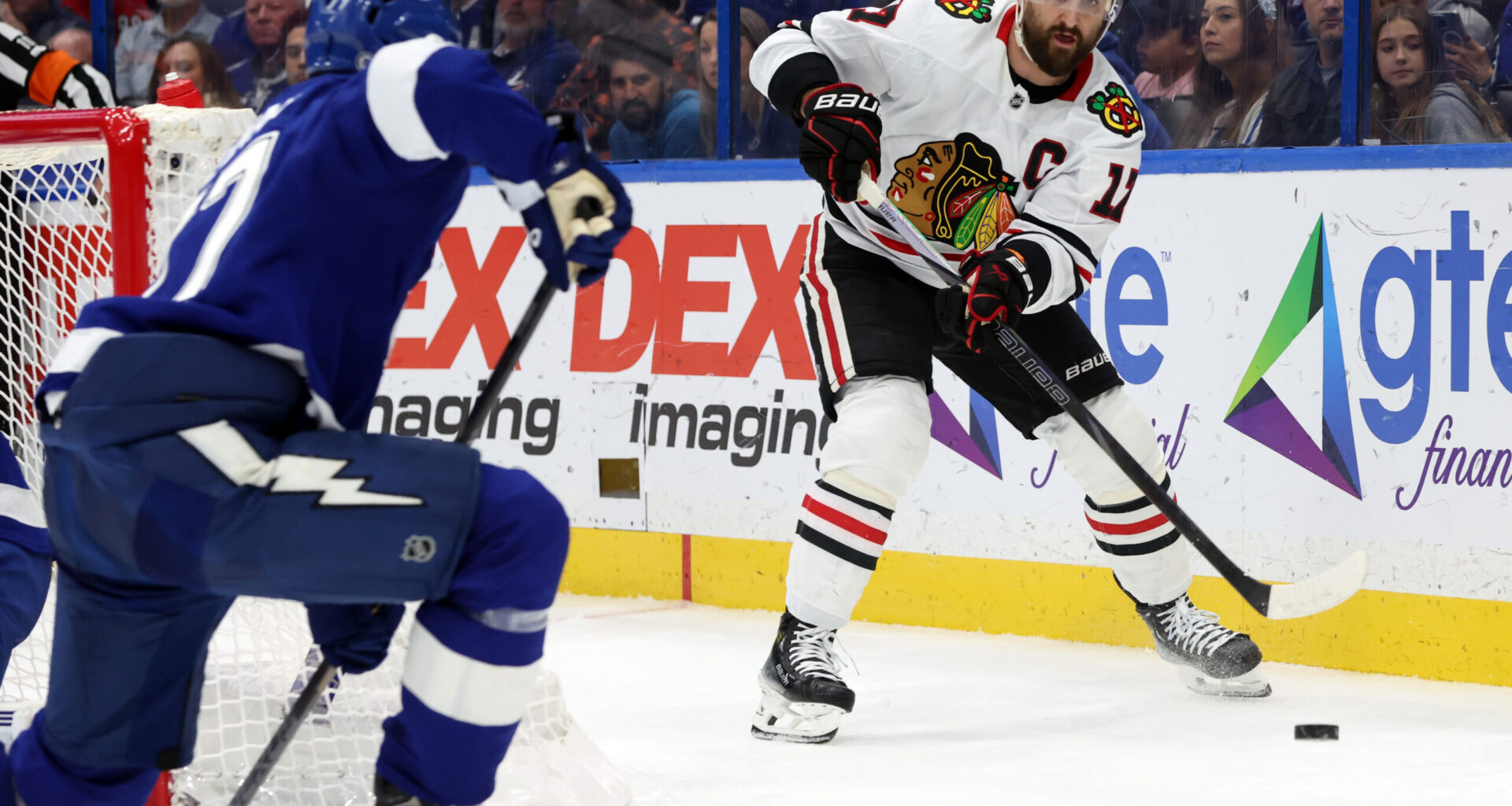 How to Watch Chicago Blackhawks at Tampa Bay Lightning: Live Stream, TV Channel, Start Time, Preview