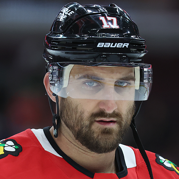 Nick Foligno Returns to Blackhawks After Daughter’s Surgery