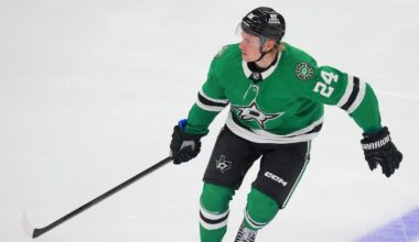Dallas Stars’ Roope Hintz leaves game vs. Carolina Hurricanes after taking hard hit