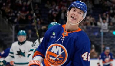 NHL Rookie of the year betting odds Matthew Schaefer off to fast start