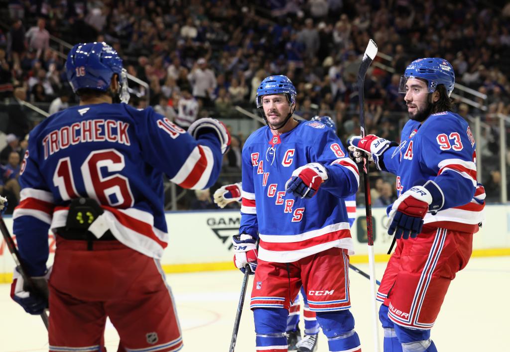 Earn $300 in bonus bets with winning $5 wager on Rangers vs. Devils