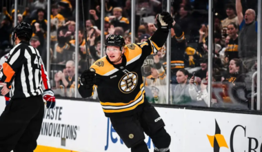 Riley Tufte skating for the Boston Bruins