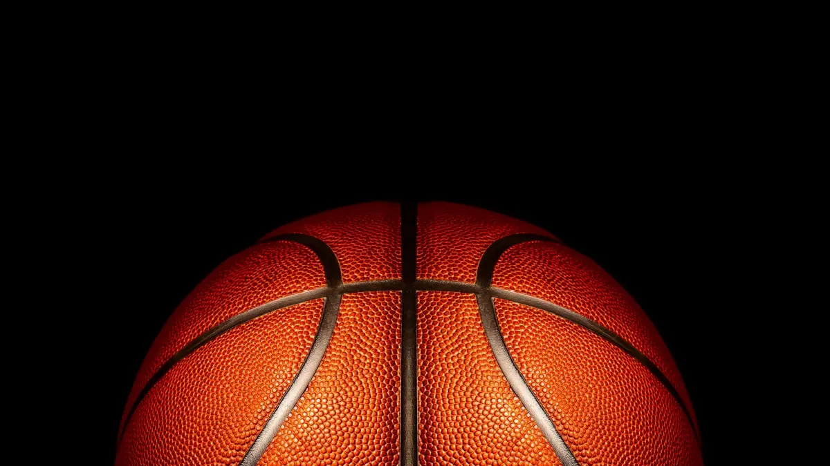 Lakers vs Mavericks NBA Preseason Pick: Can Los Angeles Improve To .500? (Oct 15)