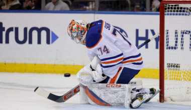 Oilers' Goalie Question Gets Complicated with Skinner's Shutout - The Hockey Writers -