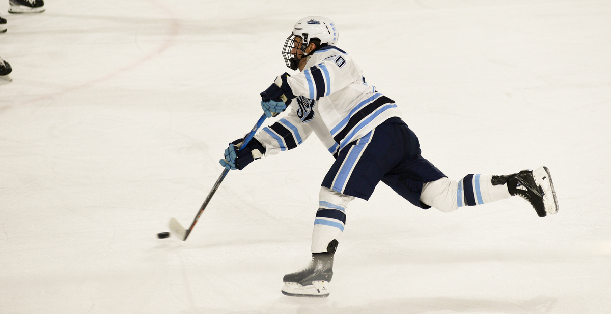 Josh Nadeau’s 2-goal game leads UMaine hockey past Holy Cross