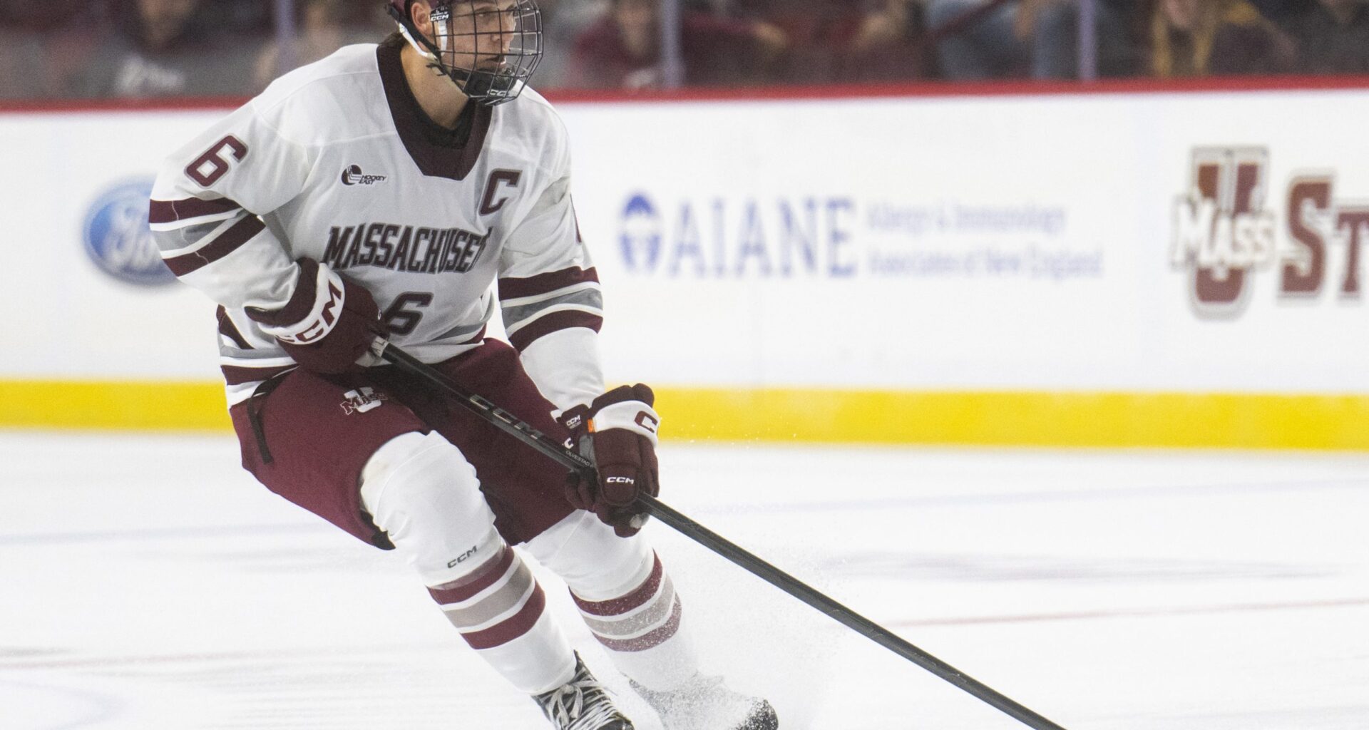 UMass hockey prepares for first-ever matchup against Stonehill