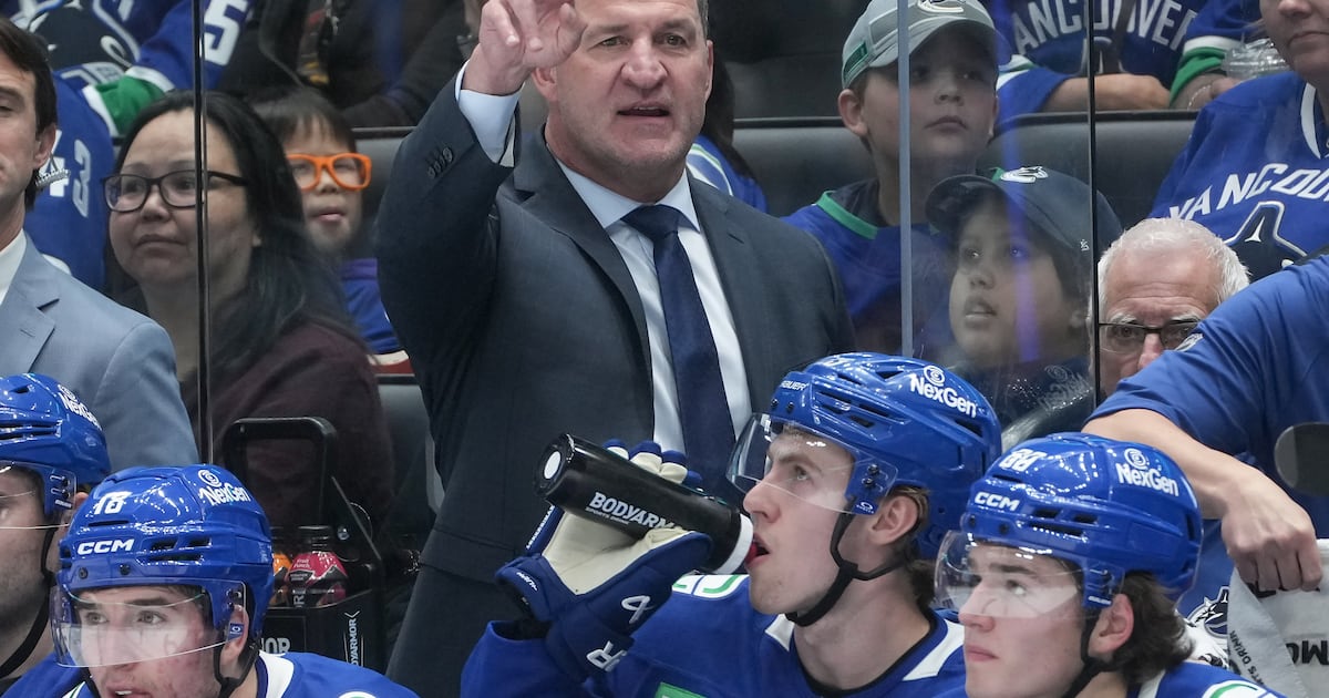 Vancouver Canucks scouring trade market for centre help as injuries pile up