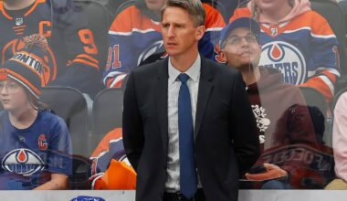 Oilers sign coach Kris Knoblauch to three-year extension