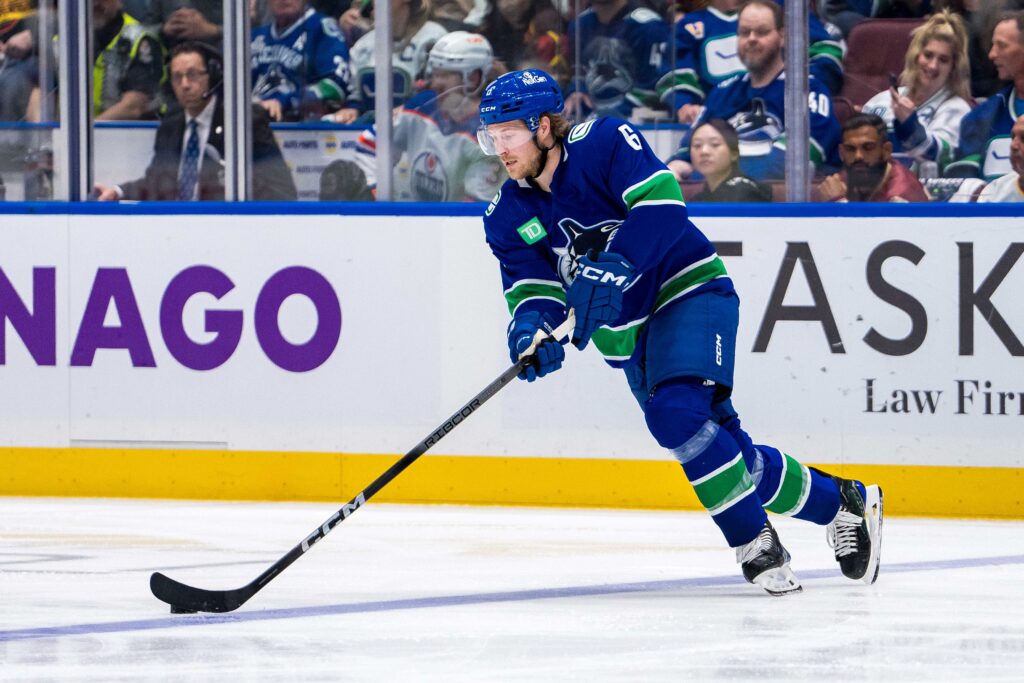 Pacific Notes: Boeser, Janmark, Sharks