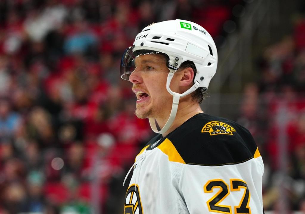 Bruins make a Hampus Lindholm move ahead of trip to Ottawa - 98.5 The Sports Hub