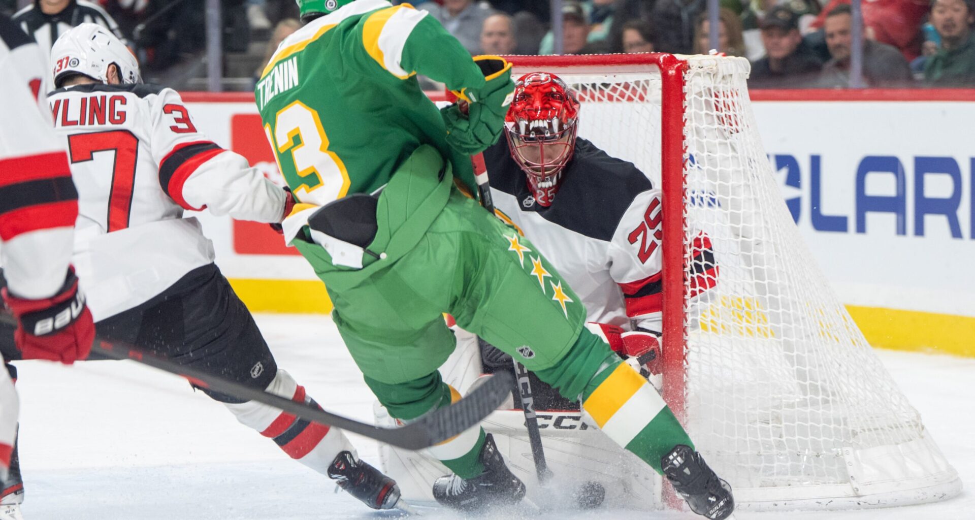 NHL Rumours: Contract Talks for New Jersey Devils Goalie